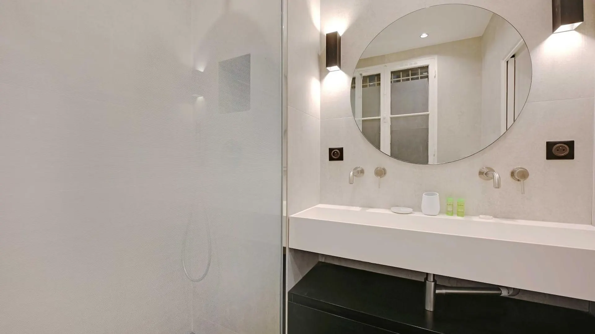 Apartment Charming - 2br-6p - Gare Saint-lazare Paris